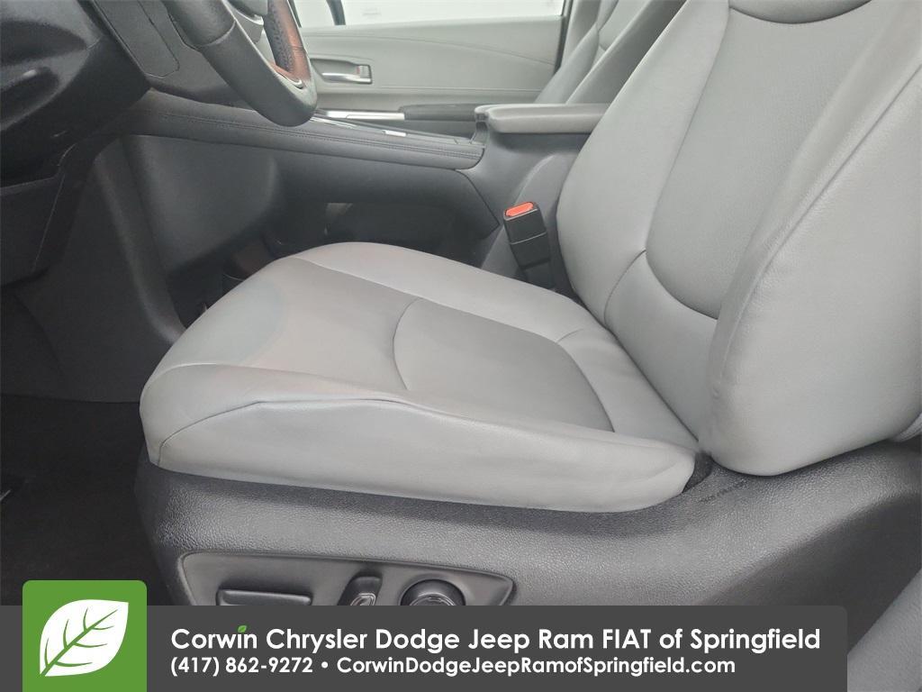 used 2023 Toyota Sienna car, priced at $36,883