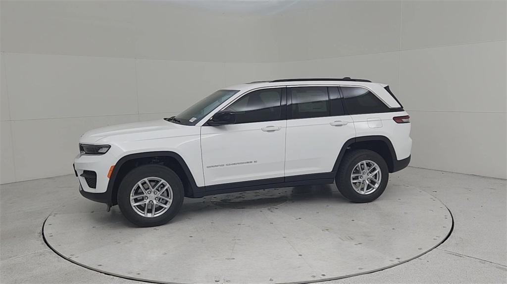 new 2024 Jeep Grand Cherokee car, priced at $37,200