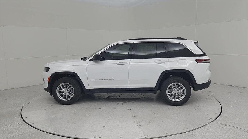 new 2024 Jeep Grand Cherokee car, priced at $40,117