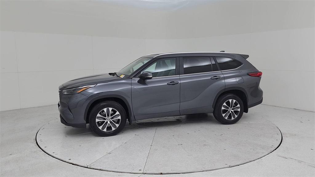 used 2023 Toyota Highlander car, priced at $36,868