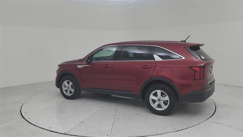 used 2023 Kia Sorento car, priced at $22,815