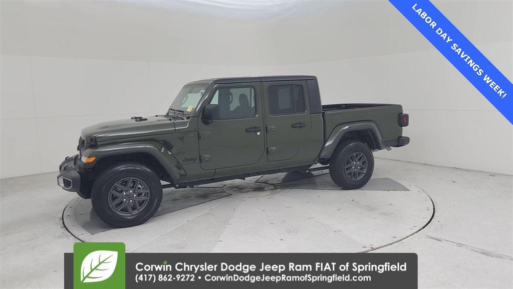 used 2024 Jeep Gladiator car, priced at $39,000