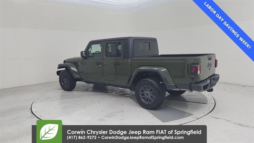 used 2024 Jeep Gladiator car, priced at $39,000