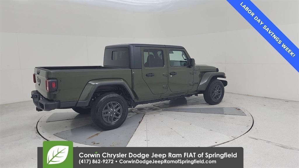 used 2024 Jeep Gladiator car, priced at $39,000