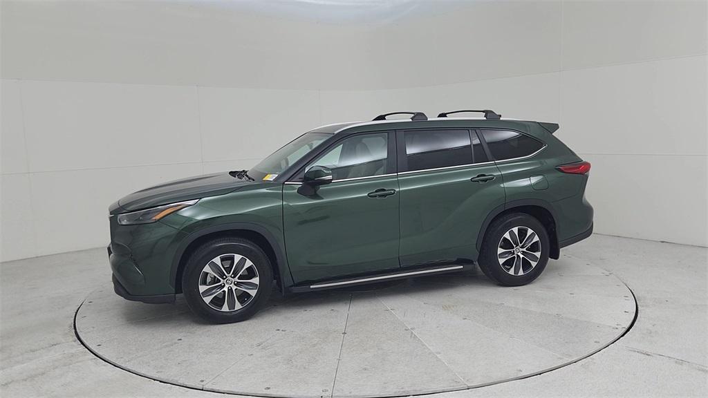 used 2023 Toyota Highlander car, priced at $37,316