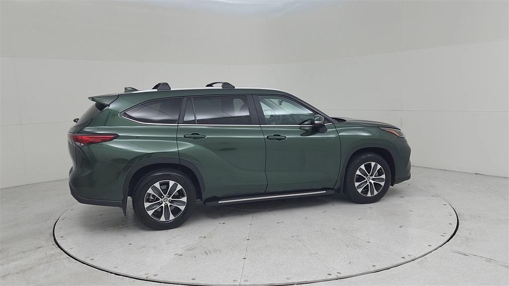 used 2023 Toyota Highlander car, priced at $37,316