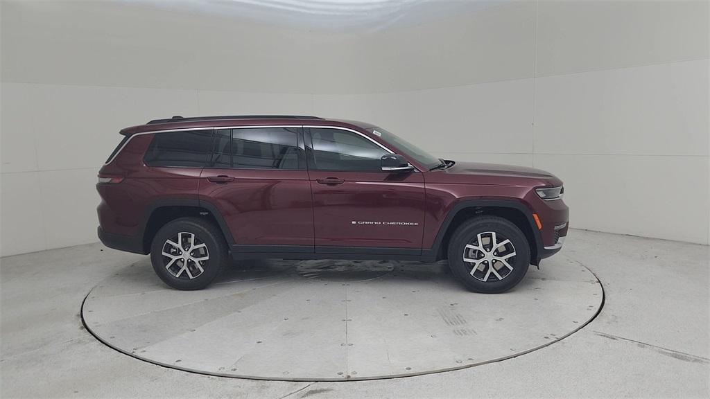 new 2025 Jeep Grand Cherokee L car, priced at $45,074