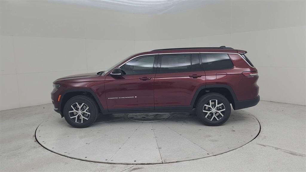 new 2025 Jeep Grand Cherokee L car, priced at $45,074