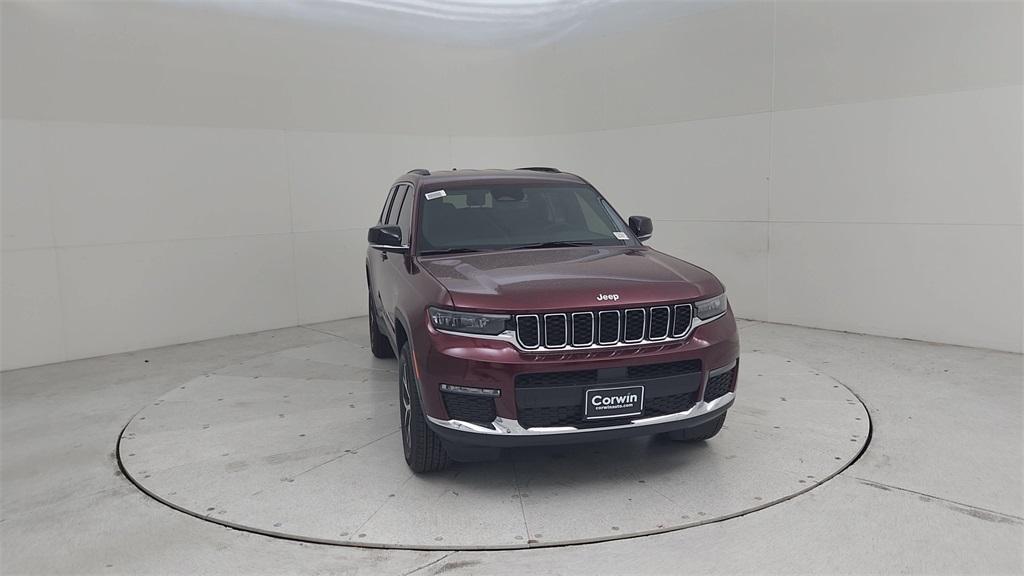 new 2025 Jeep Grand Cherokee L car, priced at $45,074