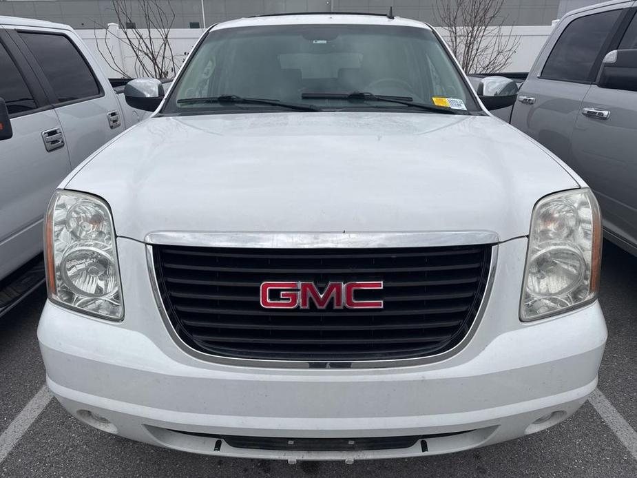 used 2013 GMC Yukon car, priced at $13,500