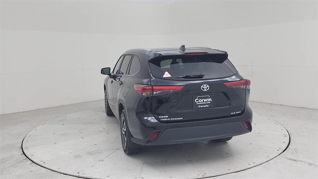 used 2023 Toyota Highlander car, priced at $39,547