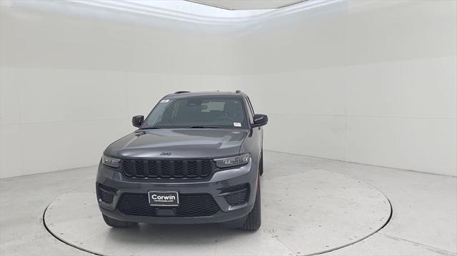 new 2024 Jeep Grand Cherokee car, priced at $39,700