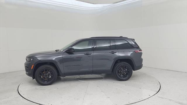 new 2024 Jeep Grand Cherokee car, priced at $39,700