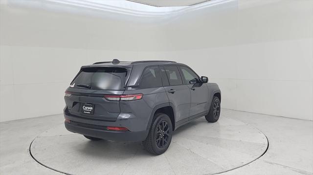 new 2024 Jeep Grand Cherokee car, priced at $39,700