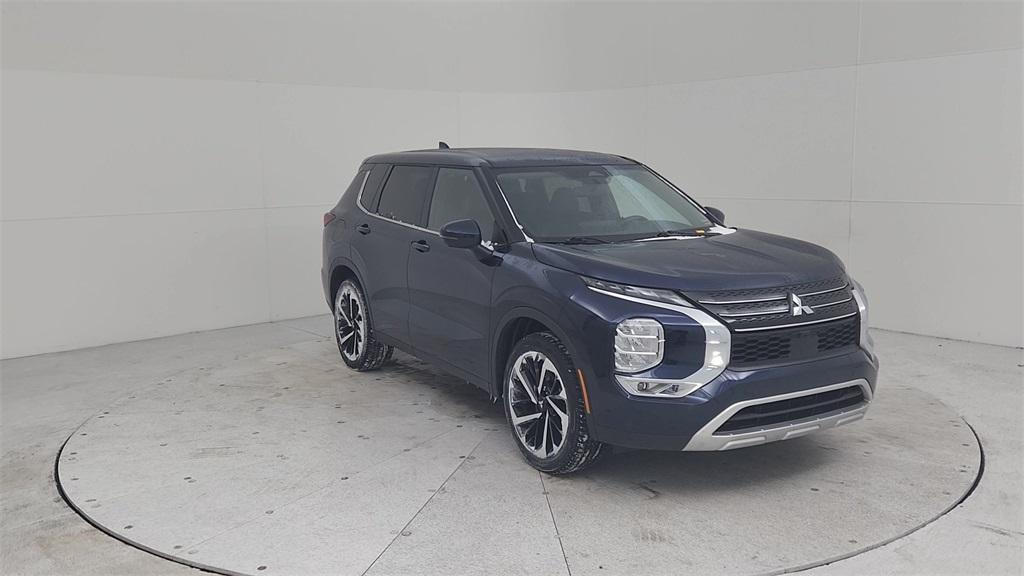 used 2024 Mitsubishi Outlander car, priced at $24,583