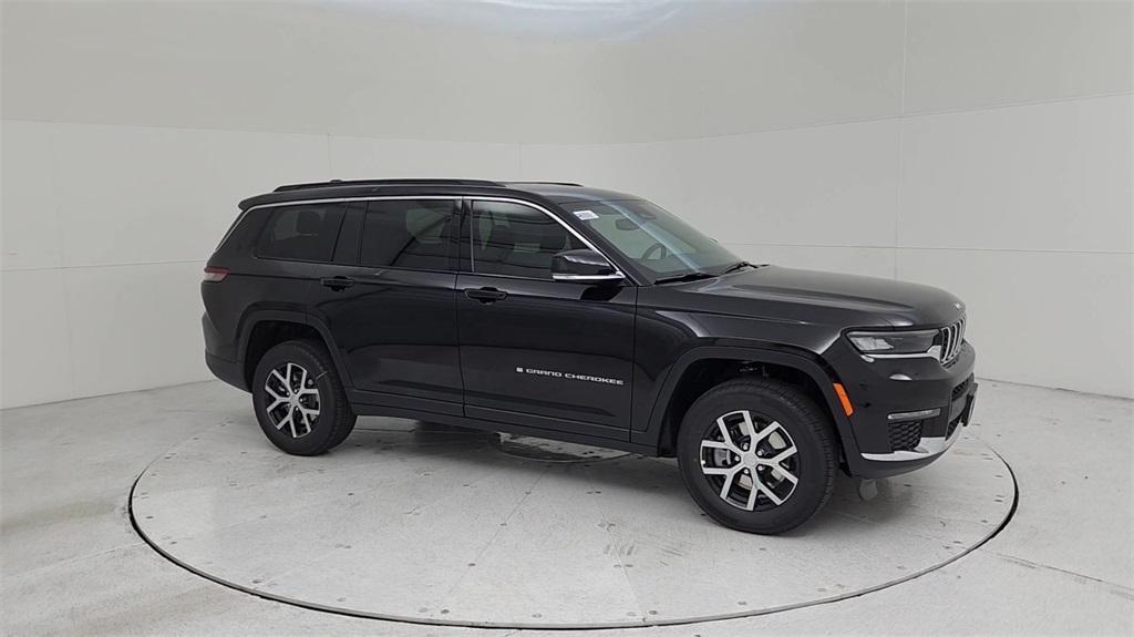 new 2024 Jeep Grand Cherokee L car, priced at $43,638