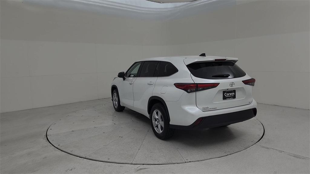 used 2023 Toyota Highlander car, priced at $31,557