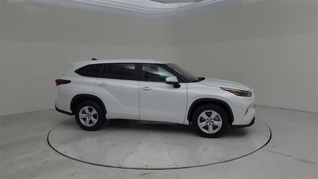 used 2023 Toyota Highlander car, priced at $31,557