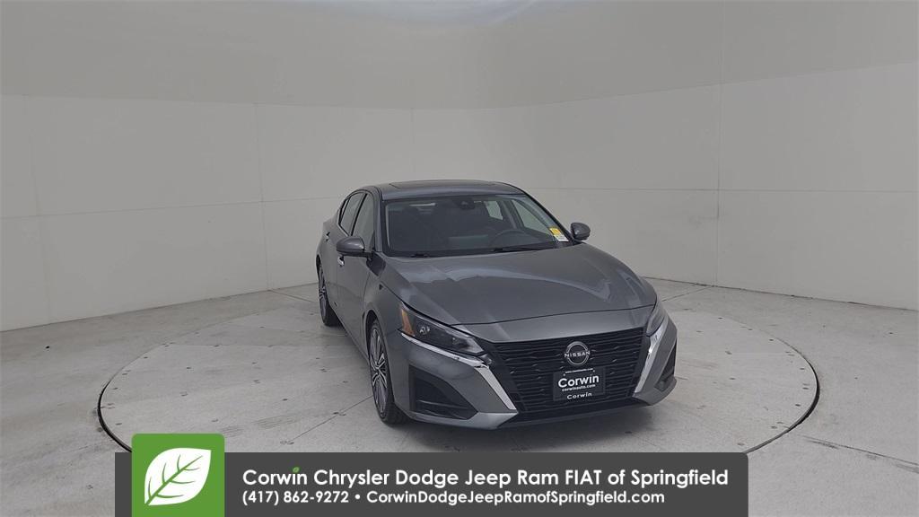 used 2023 Nissan Altima car, priced at $22,889