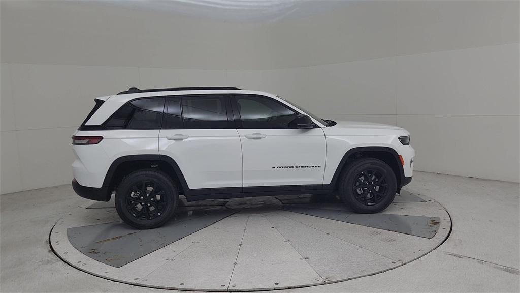 new 2025 Jeep Grand Cherokee car, priced at $46,267