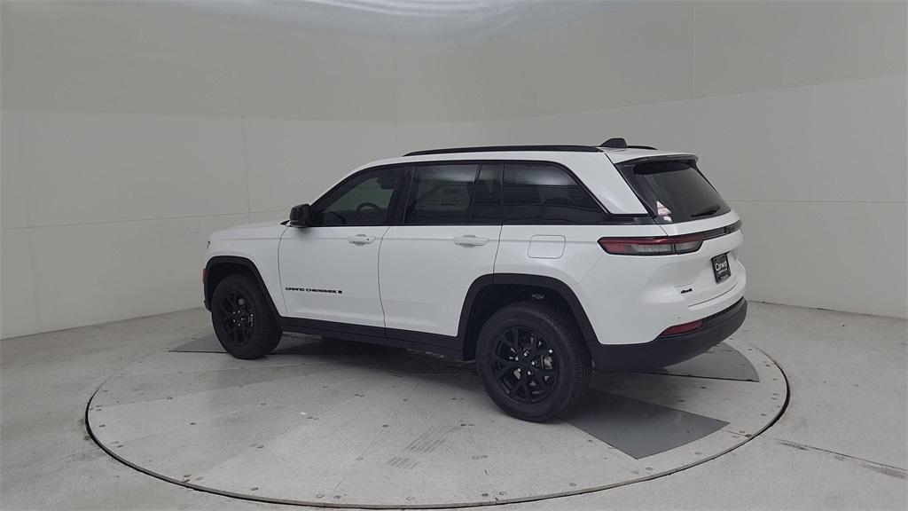 new 2025 Jeep Grand Cherokee car, priced at $46,267