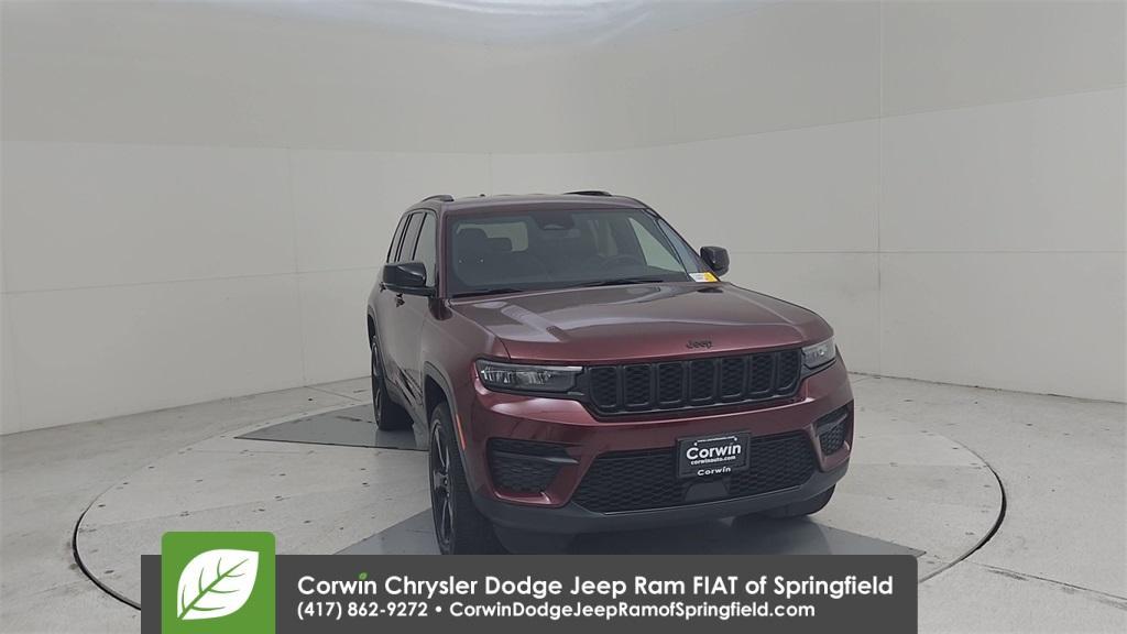 used 2023 Jeep Grand Cherokee car, priced at $32,894