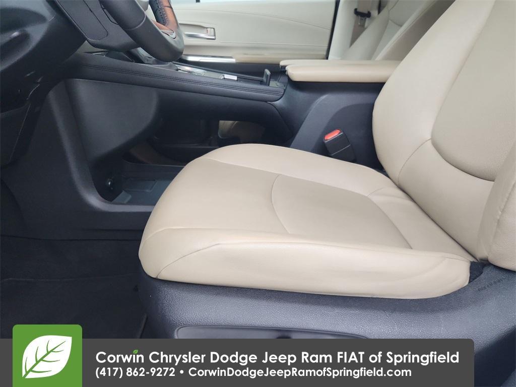 used 2023 Toyota Sienna car, priced at $38,333