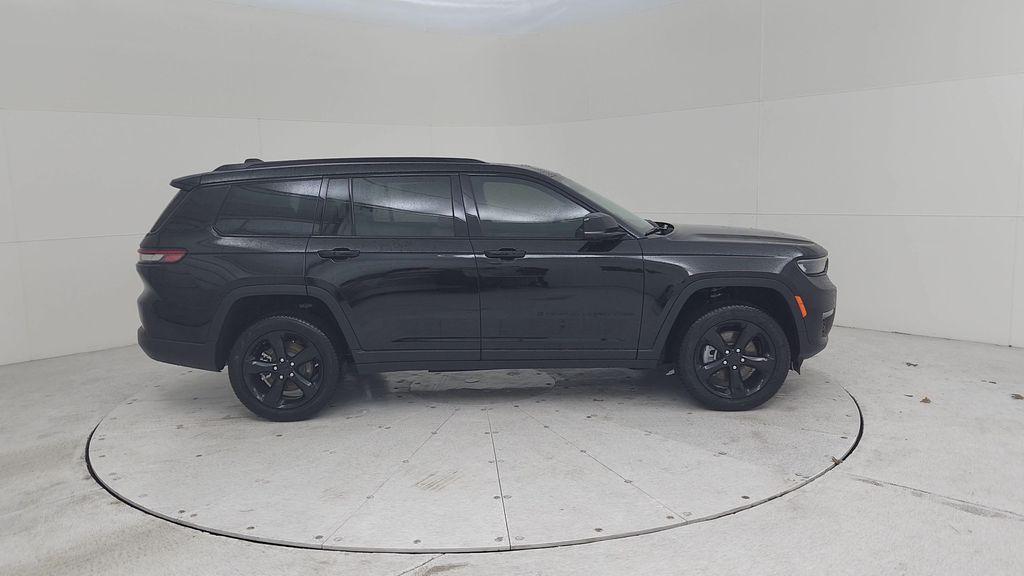 new 2025 Jeep Grand Cherokee L car, priced at $52,333