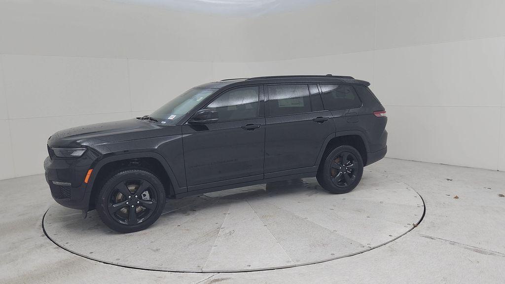 new 2025 Jeep Grand Cherokee L car, priced at $52,333