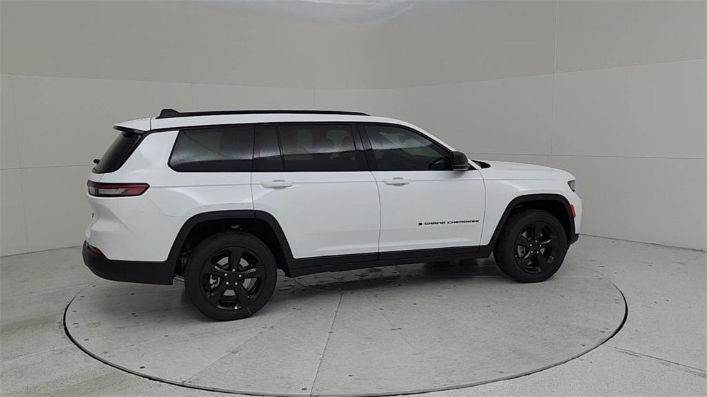 new 2024 Jeep Grand Cherokee L car, priced at $45,359