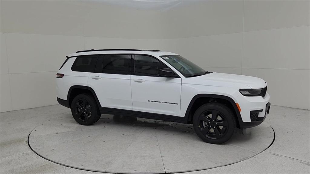 new 2024 Jeep Grand Cherokee L car, priced at $45,359