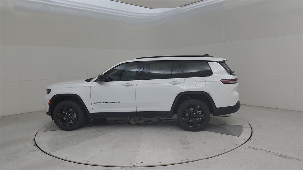new 2025 Jeep Grand Cherokee L car, priced at $52,898