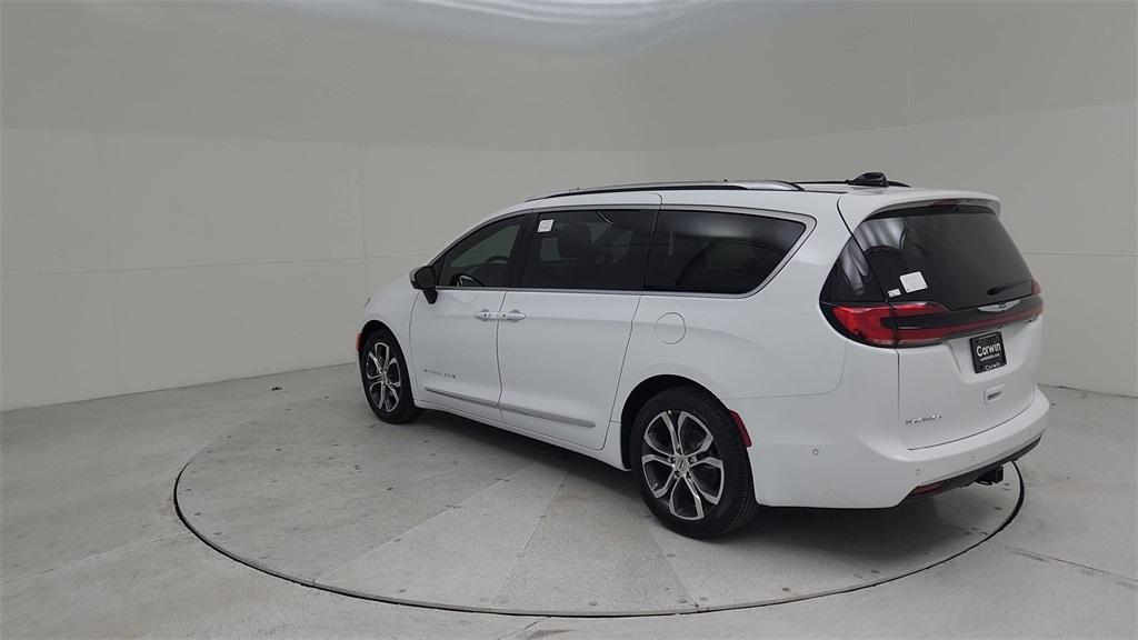 new 2025 Chrysler Pacifica car, priced at $53,325