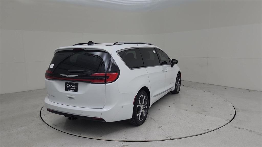 new 2025 Chrysler Pacifica car, priced at $53,325