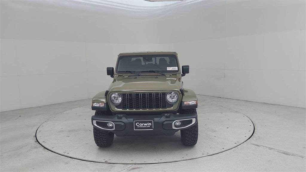 new 2025 Jeep Gladiator car, priced at $45,395