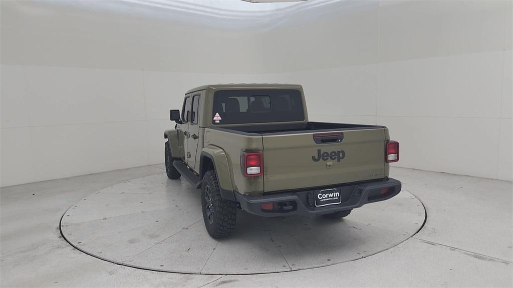 new 2025 Jeep Gladiator car, priced at $45,395