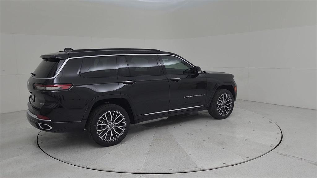 new 2024 Jeep Grand Cherokee L car, priced at $63,926