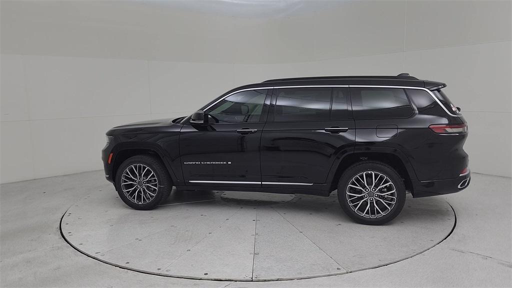 new 2024 Jeep Grand Cherokee L car, priced at $63,926