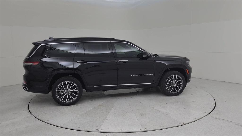 new 2024 Jeep Grand Cherokee L car, priced at $63,926