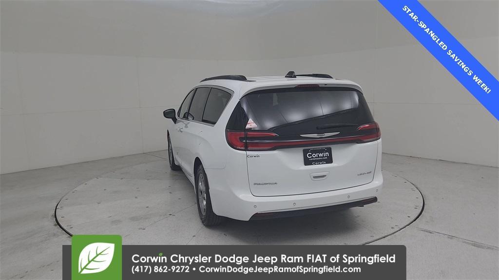 used 2023 Chrysler Pacifica car, priced at $27,434