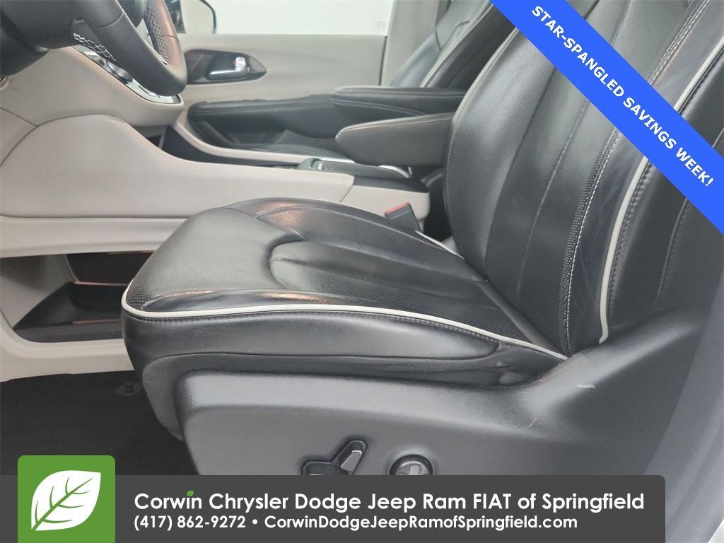 used 2023 Chrysler Pacifica car, priced at $27,434