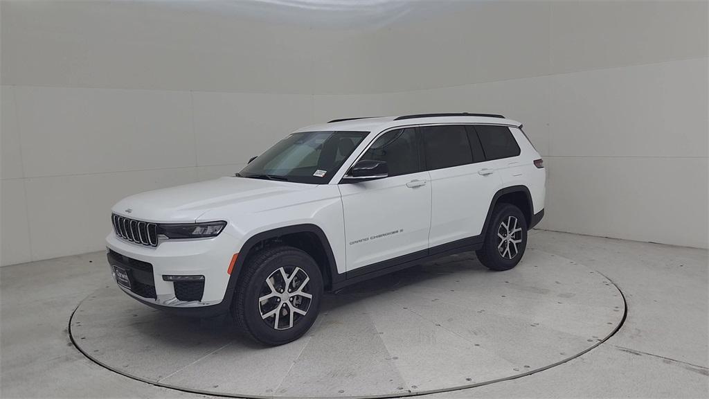 new 2025 Jeep Grand Cherokee L car, priced at $44,538