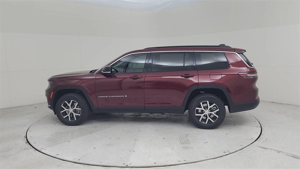 new 2025 Jeep Grand Cherokee L car, priced at $45,074