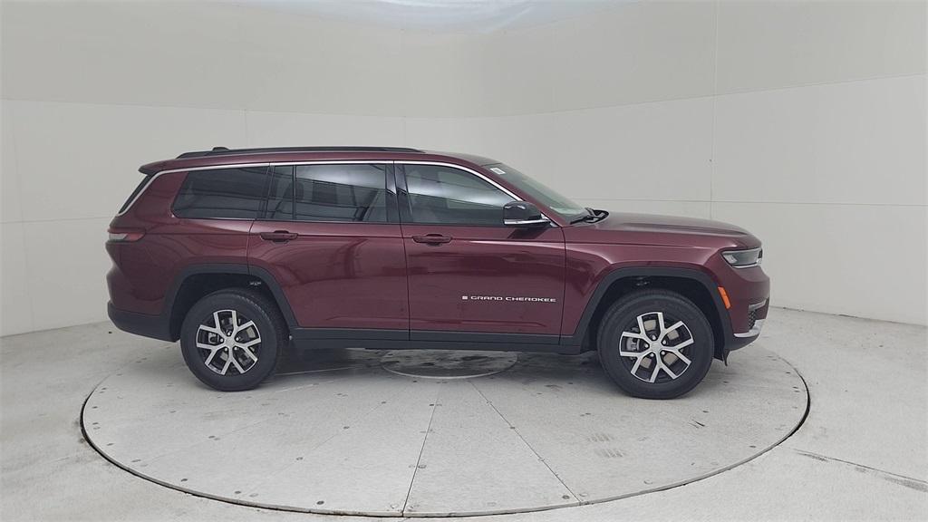 new 2025 Jeep Grand Cherokee L car, priced at $45,074