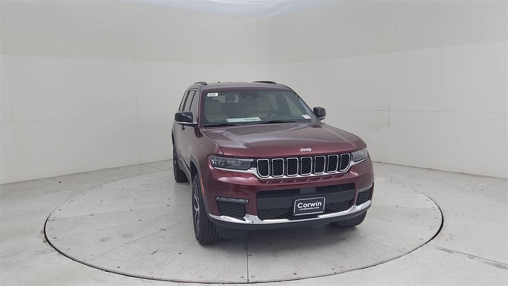 new 2025 Jeep Grand Cherokee L car, priced at $45,074