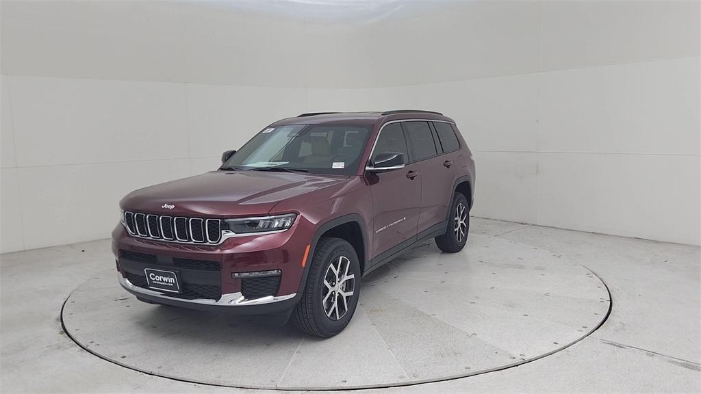 new 2025 Jeep Grand Cherokee L car, priced at $45,074