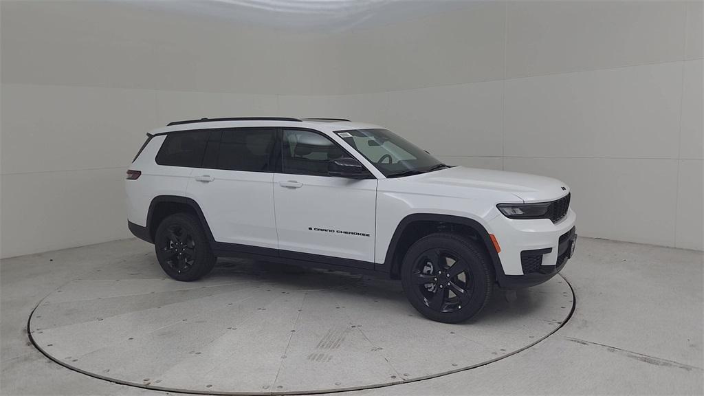new 2025 Jeep Grand Cherokee L car, priced at $44,824