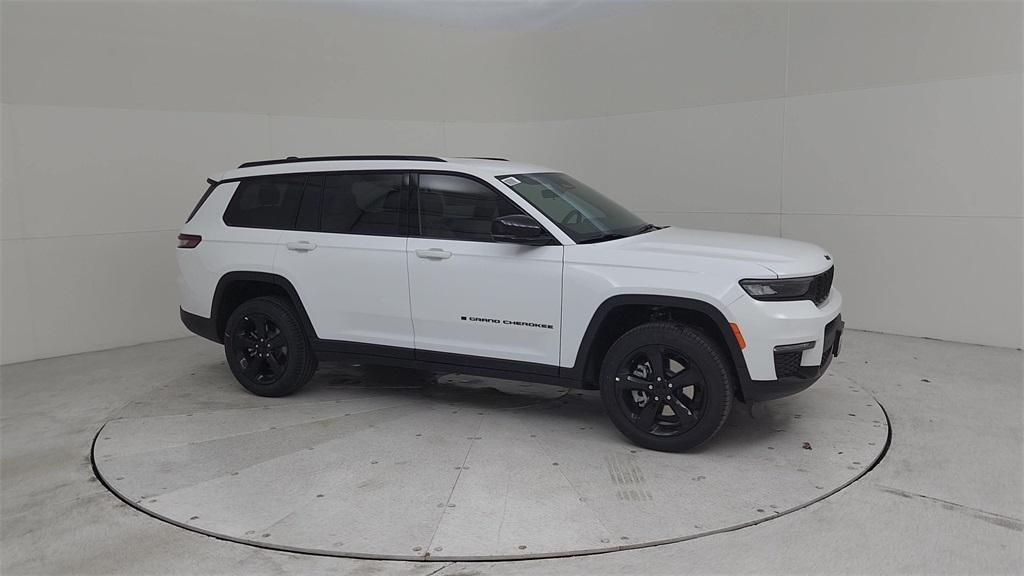 new 2025 Jeep Grand Cherokee L car, priced at $47,810
