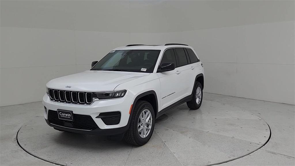 new 2024 Jeep Grand Cherokee car, priced at $37,605