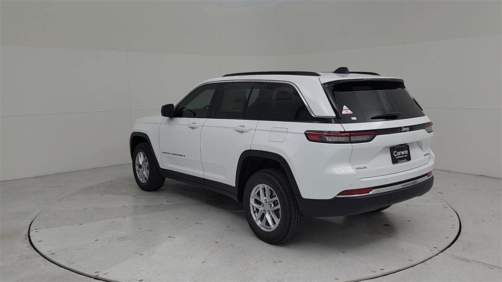 new 2024 Jeep Grand Cherokee car, priced at $35,999